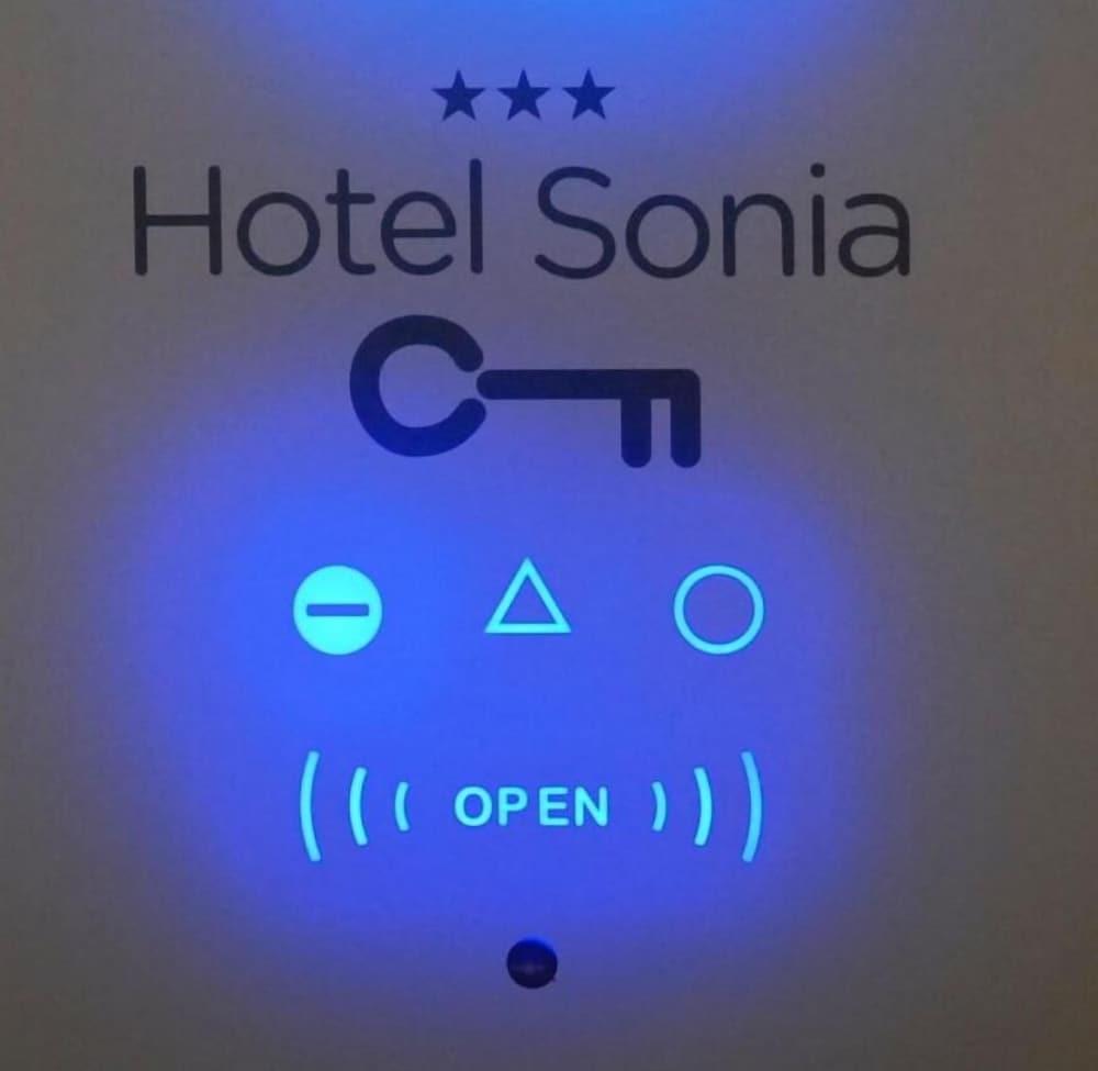 Hotel Sonia Trieste Luaran gambar